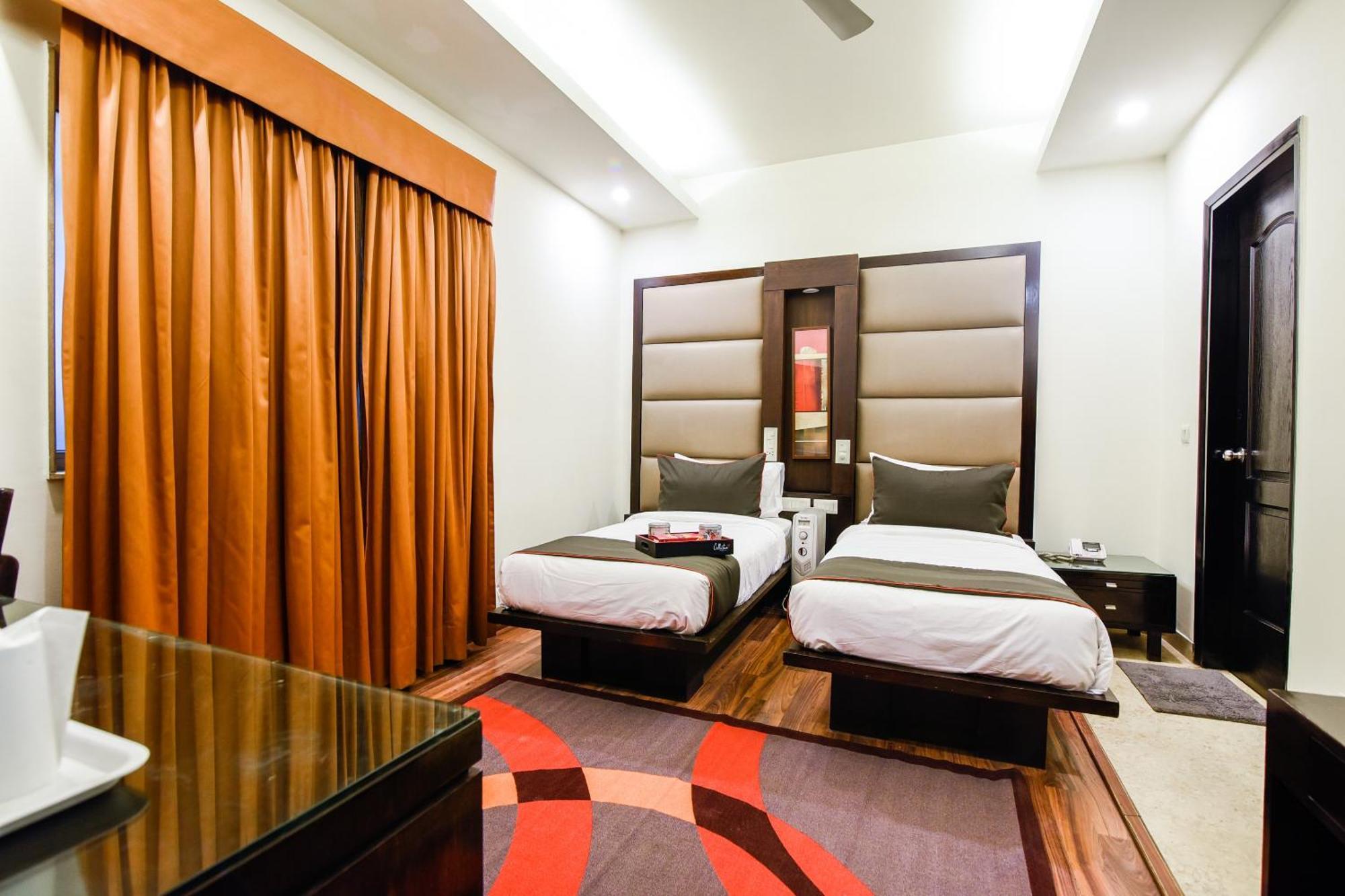 Hotel O Venkata Sai Sadan Mathrusree Nagar Kondapur  Exteriör bild